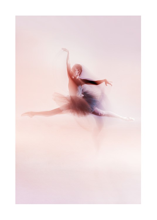  - Vaaleanpunainen valokuva tyllihameisesta ballerinasta hyppäämässä ilmaan 