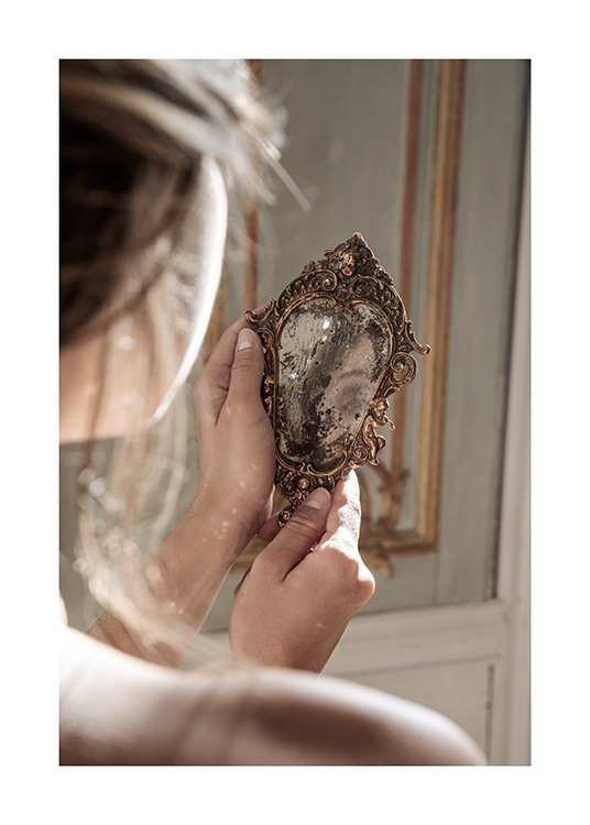 Mirror, Mirror Juliste