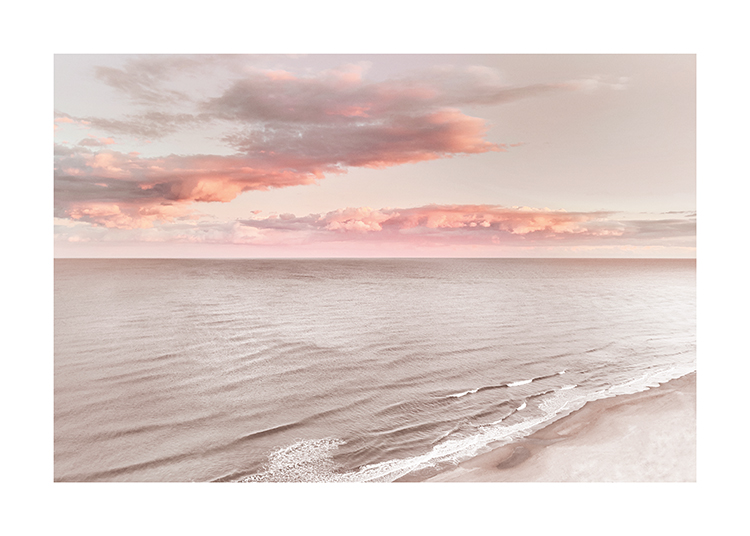  – Valokuva vaaleanpunaisista ja oransseista pilvistä taivaalla tyynen valtameren takana