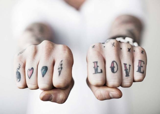 Love Tattoo Juliste / Valokuvat Osoitteessa Desenio ab (2191)