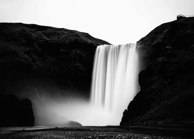 Skógafoss Waterfall Juliste / Mustavalkoiset Osoitteessa Desenio ab (2561)